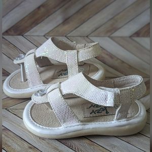 Itzy Bitzy brand toddler "squeaker" sandals size 3